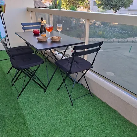 T2 Avec Piscine Lägenhet